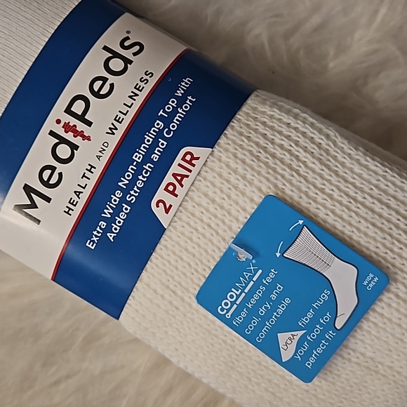 MediPeds unisex Peds Crew With Non-binding Top Cushion 2 Pairs diabetic socks - Picture 3 of 7